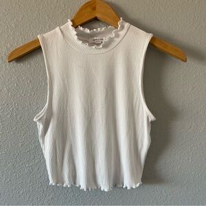 Stitch & Pine White Ribbed Mock Neck Sleeveless Top Lettuce Edge Size Medium